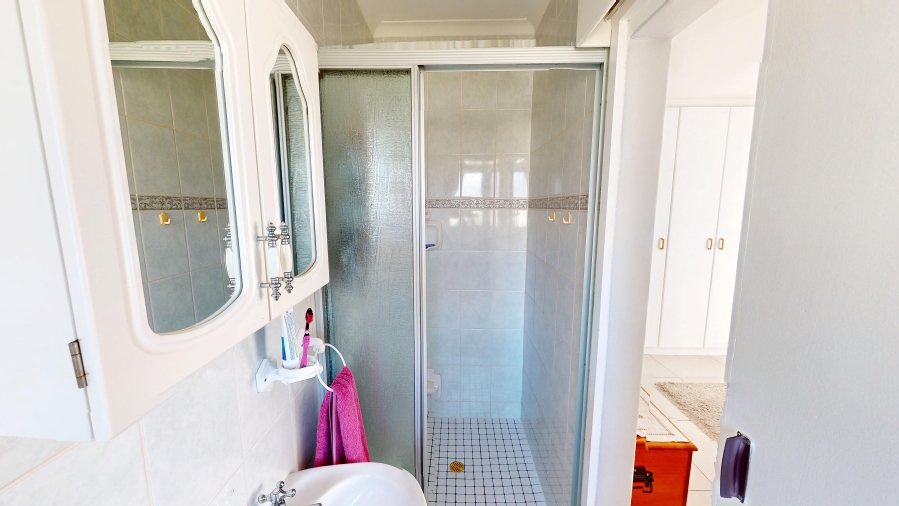 2 Bedroom Property for Sale in Van Ryneveld Western Cape